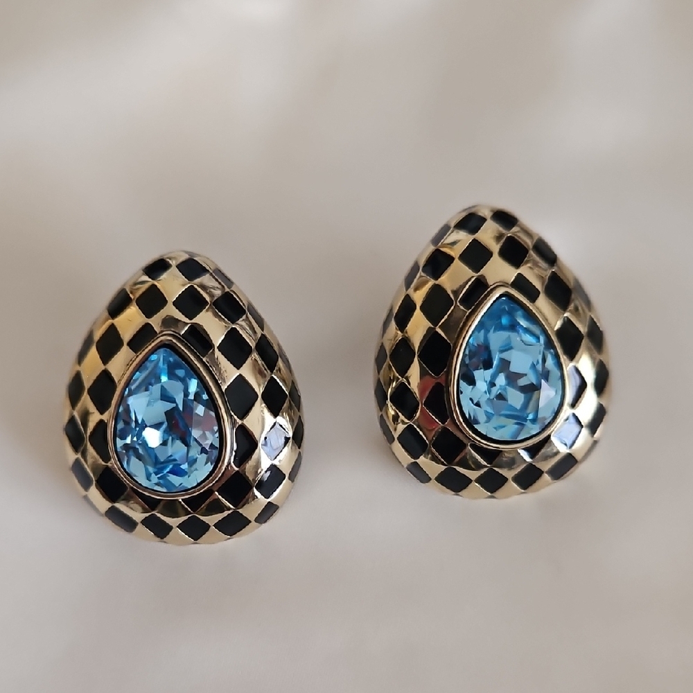 Heidi Daus Earrings.